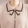 Suéter de tricô de manga comprida para mãe com gola de boneca, novo estilo outono 2026, roupas para mulheres de meia-idade, suéter macio e amigo da pele