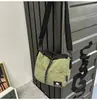 Bolso Cubo con Cordón de Patrón de Diamante para Hombres y Mujeres 2025 Nuevo Bolso de Hombro Ligero para Commuting Bolso Cruzado Versátil para Teléfono Móvil