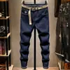 Jeans azul escuro de alta qualidade, da moda, para homens, corte slim, perna reta, novo clássico versátil de primavera, calça stretch