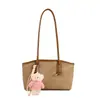 Bolso vintage de alta calidad y gran capacidad para mujer, nuevo modelo 2026, con colgante, adecuado para ir al trabajo, bolso de hombro, bolso de mano, bolso tote