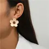 1 Par de Exquisitos Pendientes Pequeños de Flor, Material de Aleación, Superficie Brillante, Adecuados para el Uso Diario y para Ir al Trabajo, Diseño Versátil de Borla, Modelo Nuevo, Venta Caliente