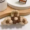 Lindo Clip de Lana de Flor para Mujer, Pinza de Pelo de Felpa para Otoño e Invierno, Pinza de Tiburón Grande Elegante para la Parte Trasera de la Cabeza, Pinza para el Pelo