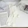 Calcetines para Mujer con Rayas Verticales y Borde de Encaje, Malla Fina Transpirables Absorbentes de Sudor Sin Costuras Hasta la Mitad de la Pantorrilla para Primavera y Verano, Combinados con Zapatos Pequeños de Cuero