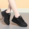 Una generación de tenis de mamá 2024 nuevos zapatos casuales cómodos zapatos de cuero de suela blanda de superficie suave para mujer zapatos de mujer de mediana edad