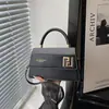 Bolso de Mano Cuadrado Pequeño de Alto Estilo Nuevo Otoño 2026 Moda Nicho Simple Versátil Bolso de Hombro Cruzado de Moda