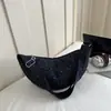Estilo coreano holgado estilo perezoso chica estilo dulce estilo chica transfronterizo pana compras salida casual bolso de un solo hombro cruzado