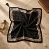 Nuevo bufanda de algodón y lino con flecos, patrón de espiga de los años 70, para otoño e invierno, para mujer, pañuelo para la cabeza de moda, bufanda para el cuello, chal pequeño versátil, chal de cuero, bufanda
