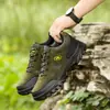2026 Nuevo Estilo Zapatos de Senderismo Modernos Versátiles Zapatos Deportivos para Hombre Malla Transpirable Zapatos para Hombre Zapatos de Seguridad para el Trabajo Venta Directa de Fábrica Venta al por Mayor