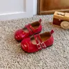Sapatos Mary Jane Baixos para Meninas Meninas 2026 Primavera/Outono Novo Estilo Coreano Sapatos de Princesa Retrô Solado Macio Sapatos Feijão Sapatos Pequenos de Couro