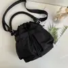 Diseño Sencillo, Bolso Cubo con Cordón de Lujo Ligero, Bolso Cruzado de Hombro para Mujer, Bolso de Viaje de Moda de Gran Capacidad, Personalización de Fábrica