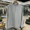 Camiseta de manga larga retro casual para uso diario, con cuello Henley de tres botones, transpirable, de secado rápido y ligeramente holgada para hombre 13661