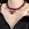 Diseño Subcultural Punk Sentido Rojo Amor Mariposa de Perlas Collar Femenino Único Nicho Cadena Oscura Clavícula Ins