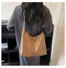 Bolsa Grande de Couro Macio para Mulheres 2026 Nova Tendência Moda Versátil Ombro Transversal Bolsa para o Dia a Dia Bolsa de Axila Tendência