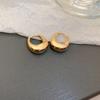 Aretes de metal simples elegantes de alta gama 2023 nueva moda aretes populares estilo cool Hot Girl aretes mate