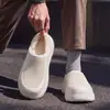 Chinelos impermeáveis e chinelos de algodão para mulheres, nova coleção outono/inverno 2026, antiderrapantes para ambientes internos, forrados com fleece, espessados e quentes chinelos de EVA para homens
