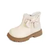 Botas Pequenas de Couro Estilo Ins 2026 Outono e Inverno Nova Moda Botas Martin com Laço para Meninas, Botas Curtas Infantis Médias e Grandes
