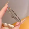 Pulsera de Flor de Diamante Super Brillante Versión Alta Moda Versátil Lujo Ligero Pulsera de Gama Alta