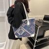 Bolsa Tote de Ombro Estilo Étnico Fashion com Textura para Mulheres 2026, Bolsa de Ombro Único com Grande Capacidade para o Dia a Dia e Uso Casual, Tendência