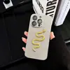 Capa de celular banhada a ouro com cobra para Apple 16promax personalidade 15 padrão de fio de ouro 12 tudo incluído 11 película para lente 13