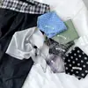 Bufanda Triángulo Estilo Ins Coreano y Japonés con Cinturón Superpuesto, Bufanda de Seda, Pañuelo para la Cabeza de Mujer, Bufanda Triángulo de Sarga, Bufanda para el Cuello para Combinar con Ropa