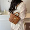Cesta de Legumes de Mão Fashionável Bolsa Balde para Mulheres 2025 Novo Estilo Nicho de Alta Qualidade Bolsa de Ombro Transversal para o Dia a Dia