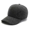Nova Touca de Baseball Masculina para Meia-Idade e Idosos de Inverno Proteção contra Frio ao Ar Livre Proteção Auricular Aquecimento Bordado Boné com Aba de Pato Chapéu de Algodão Espesso Aveludado