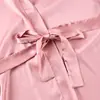 Estilo Europeu e Americano Sexy Camisola de Cetim Conjunto de Três Peças Roupa de Casa Roupa Íntima Shorts Pijama de Penas Conjunto Feminino Outono e Inverno 2026