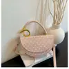 Bolsa Semicírculo de Bolinhas para Mulheres 2026 Nova Moda Versátil Bolsa de Ombro Bolsa Transversal Pequena Retro para o Dia a Dia