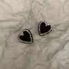 Nuevos Pendientes de Amor de Contraste Blanco y Negro Retro Coreano ins Lindos Pendientes de Corazón de Alto Grado Versátiles Pin de Plata 925