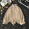Vendas diretas da fábrica: camisas masculinas versáteis de cor sólida para primavera e outono, com um novo design moderno estilo japonês, inspirado na moda de Harajuku, com uma estética americana artística e retrô