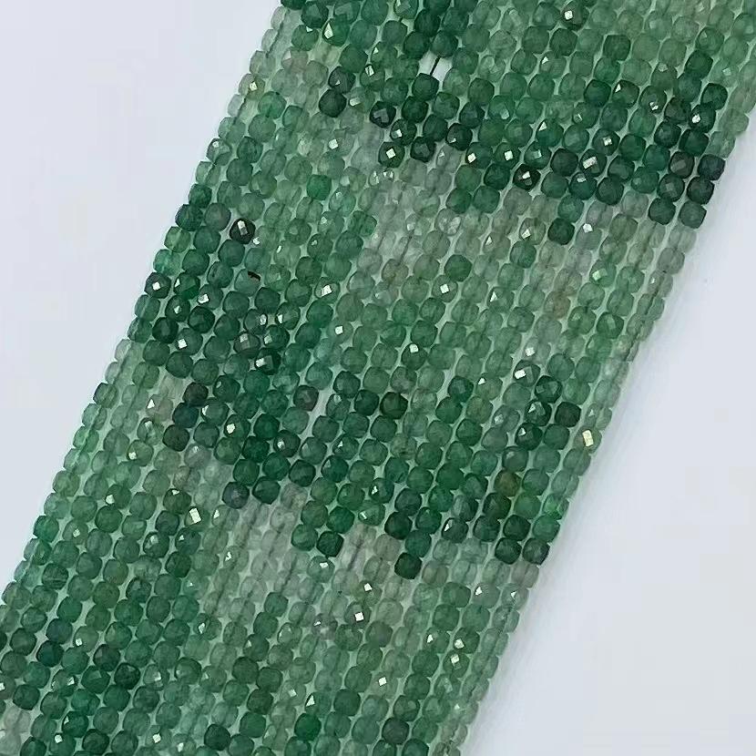 绿草莓方形切角