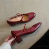 Suaves y cómodos de llevar, punta redonda, tacón grueso, tira única, elegantes zapatos Mary Jane de corte bajo, nuevo modelo primavera/otoño 2026, zapatos de una sola pieza de piel de oveja de capa superior