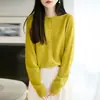 Outono/Inverno 2026 Novo Cardigan de Tricô com Gola Redonda e Barra Enrolada, Manga Longa, Cor Sólida, Peça de Vestir Pronta para Usar, Pele de Guaxinim de Primeira Linha, Roupa Externa
