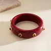 Pulsera Redonda de Resina con Remaches Graduados Estilo Retro Europeo y Americano, Pulsera Exagerada Personalizada Transfronteriza, Joyería de Moda de Gama Alta para Mujeres