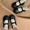 Zapatos de cuero para mujer estilo universitario 2026 primavera/otoño de corte bajo versátiles con perlas suela gruesa punta redonda zapatos Mary Jane para mujer