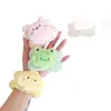 Linda Pulsera de Muñeca para Lavarse la Cara con Dibujos Animados, Manga Anti-Humedad, Diadema Absorbente de Felpa para el Cabello, Set de Pulseras de Lavado para Niñas y Niños