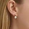 Pendientes Europeos y Americanos de Lujo Ligero de Nicho Estilo Ins con Perlas de Imitación en Forma de Corazón Hechos de Acero Inoxidable con Chapado Real de Oro de 18K Que No Se Desvanecerá