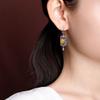 Pendientes de plata de ley Yilu S925 con diseño de hojas desgastadas vintage, con ámbar y sangre, de cera de abejas y cuadrados, elegantes y antiguos, con gancho para la oreja de plata.