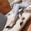 Versión Alta 2025 Nuevo Estilo Sandalias Baotou con Remaches Verano para Mujer Punta Tacón Grueso Tacón Bajo Moda para Ir al Trabajo Tacones Altos