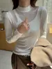 Camiseta Blanca de Malla de Manga Larga para Mujer, Nuevo Estilo Otoño e Invierno, Cuello Semi-Alto, Diseño Sexy Hueco, Top de Patchwork Ajustado
