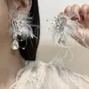 Pendientes Largos de Pluma con Incrustaciones de Diamantes, Dulces y Súper de Hada, Lujo Ligero, Pendientes de Moda y Elegantes para Dama, Accesorios para Niña Estilo Bosque