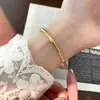 Pulsera Transfronteriza de Acero Inoxidable para Mujer, Pulsera de Joyería de Acero de Titanio, Estilo Sencillo Europeo y Americano, Joyería de Oro de 18K, Joyería Versátil de Lujo Ligero
