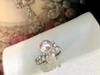 Anillo de circonita con perla francesa para mujer, elegante y ligero, de lujo, para dedo índice, joyería al por mayor, 2023