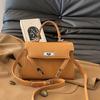 Bolsa Pequena Transfronteiriça Feminina 2025 Nova Moda Versátil Ombro Transversal Pequena Quadrada Bolsa Kelly Portátil de Alta Qualidade