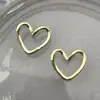 Accesorios para Uñas DIY Corazón de Melocotón Hueco Simple Forma de Corazón Aleación Tridimensional Accesorios para Uñas DIY Al por Mayor en Stock