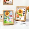 Regalo del Día del Maestro Creativo Souvenir de Alta Gama Adornos de Marco de Fotos con Ramo de Girasol Tejido a Mano con Lana