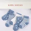 Gran Precio de VentaCalcetines para Bebé Primavera, Otoño, Invierno Estilos Nuevos Fabricante Mayorista Estilo de Dibujos Animados Lindo Fruta Animal Productos para Bebé Clase A