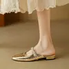 Sandálias Rasteirinhas com Strass Femininas Verão 2024 Novas Douradas Baotou Meias Chinelos de Uso Externo Prateadas Estilo Fada Chinelos