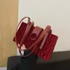 Bolso Texturizado para Mujer, Moderno y Único, Nuevo 2023, Moda Vintage, Bolso de Hombro Único para Axila para Otoño e Invierno, Bolso de Mano Acolchado