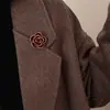 Nuevo Broche de Camelia Vintage Estilo Francés, Lujoso y de Gama Alta, Elegante y Delicado, Broche Pequeño y Exquisito para Abrigo